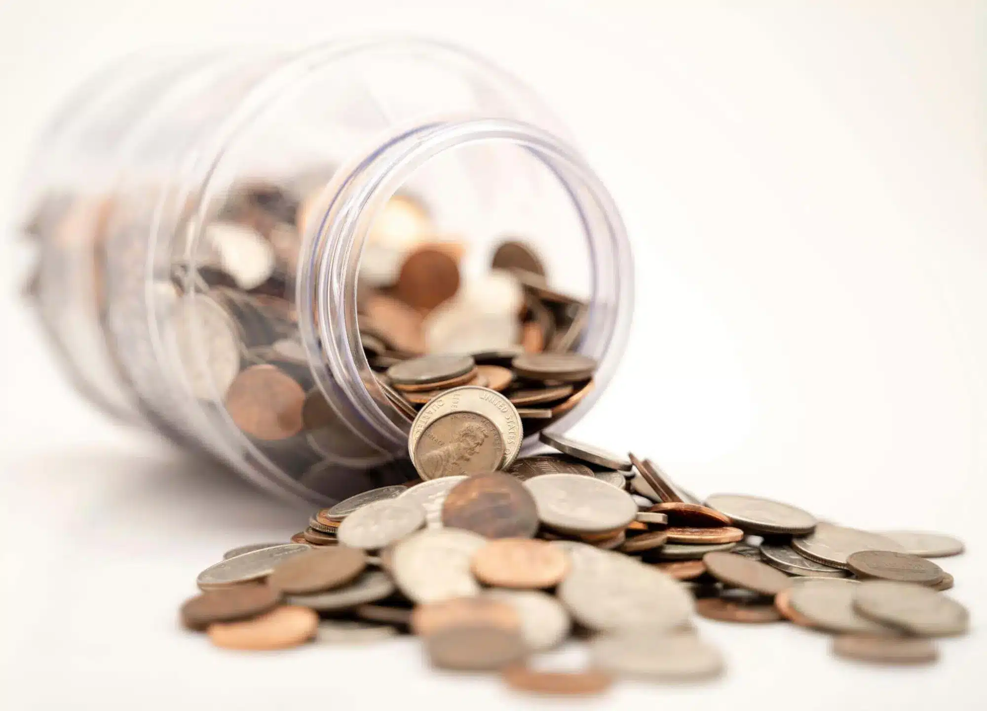Coin hand. Экономить картинка. Funding round. Pre seed стадия стартапа. Pre seed startup что это.