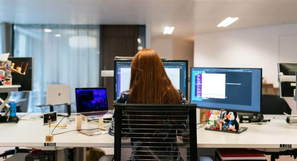 What to look for in a software development company cover