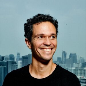 JFdS ChatGPT user who founded a company using the AI